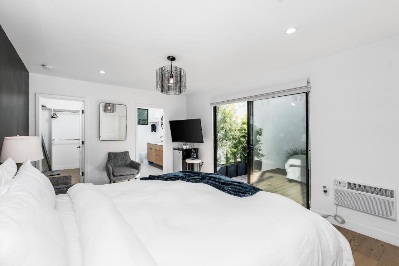 Modern Guest Room ロサンゼルス エクステリア 写真